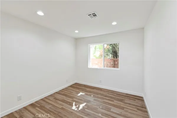 $4,800 | 9427 South 2nd Avenue, Inglewood, CA 90305