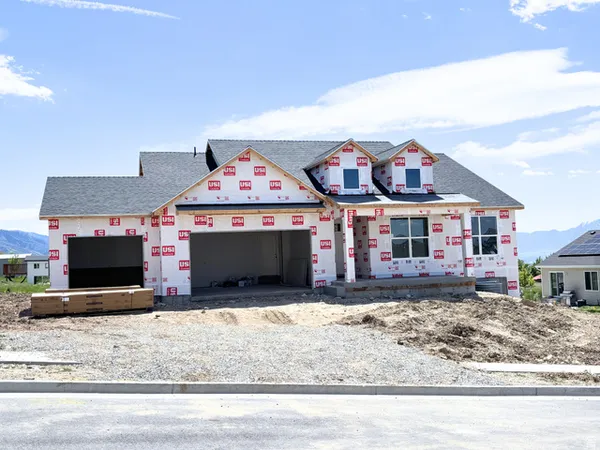 $670,000 | 936 East 410 North, Unit 183, Hyde Park, UT 84318