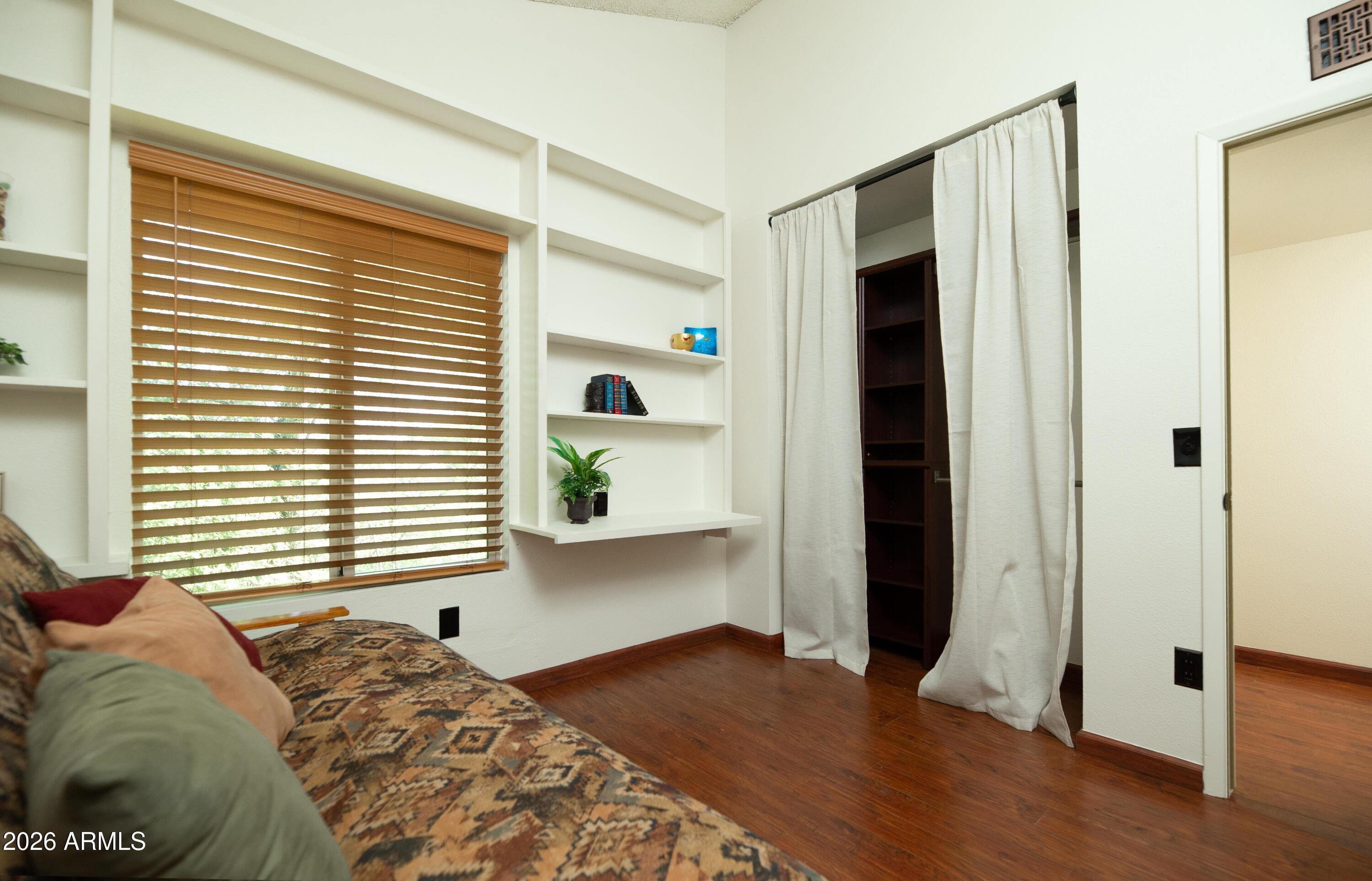 2435 West Greenway Road, Unit 8 Phoenix, AZ 85023 - Photo 25 of 41 Greenway-21