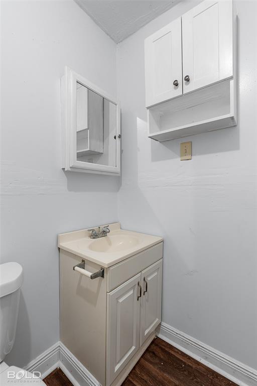 115 Pam Street Mansfield, LA 71052 - Photo 18 of 25 a utility room with cabinets