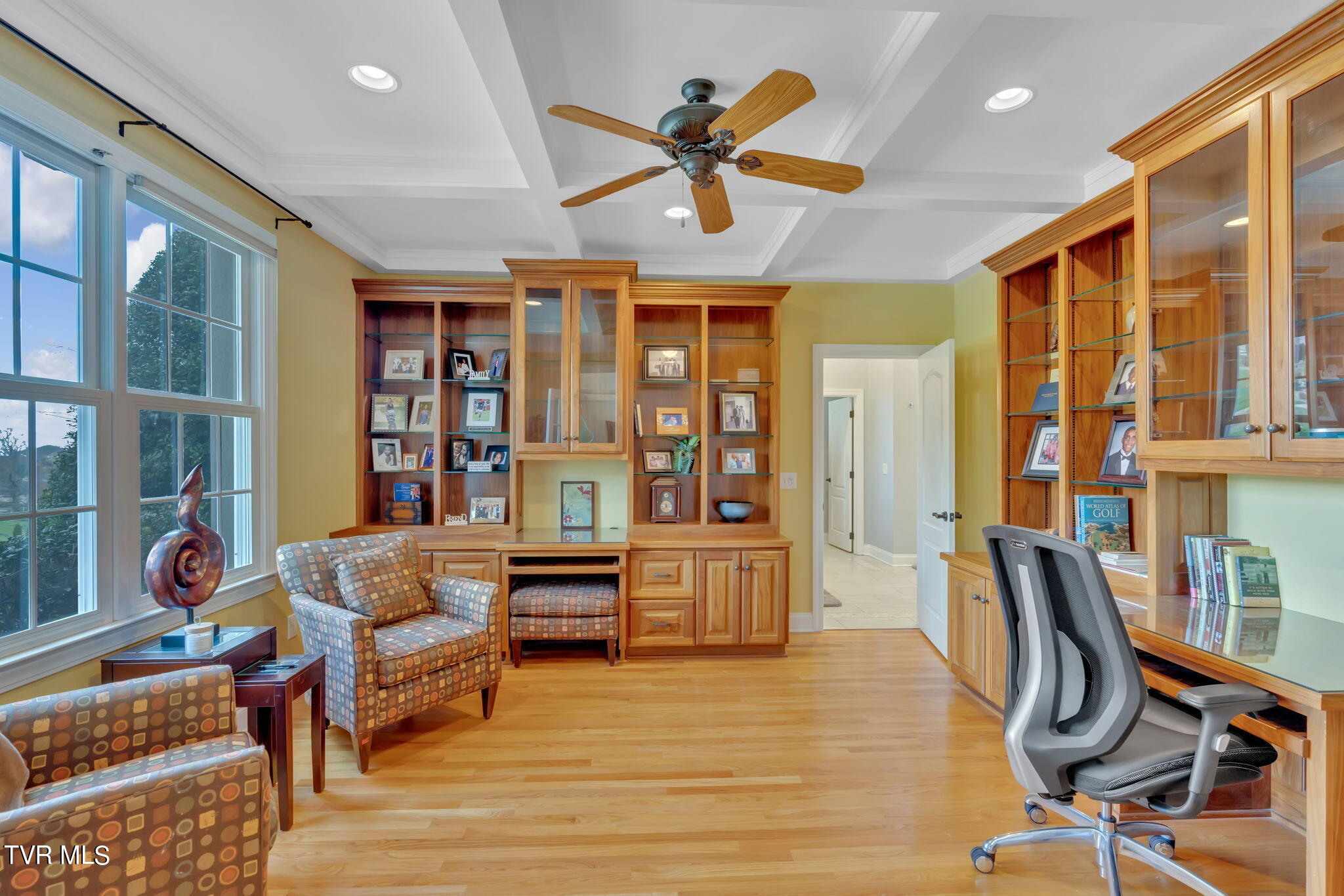 113 Chestnut Ridge Drive Jonesborough, TN 37659 - Photo 17 of 88 Office