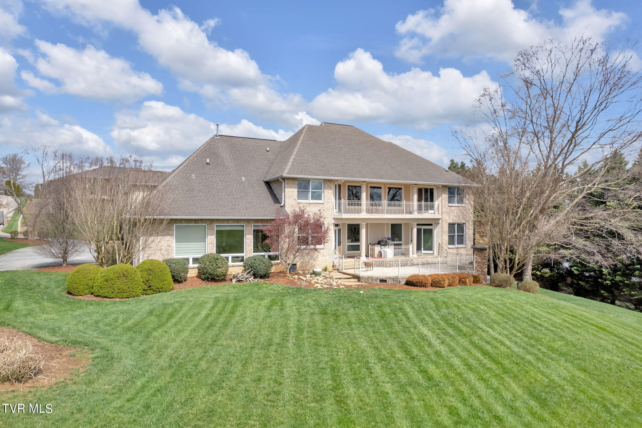 113 Chestnut Ridge Dr