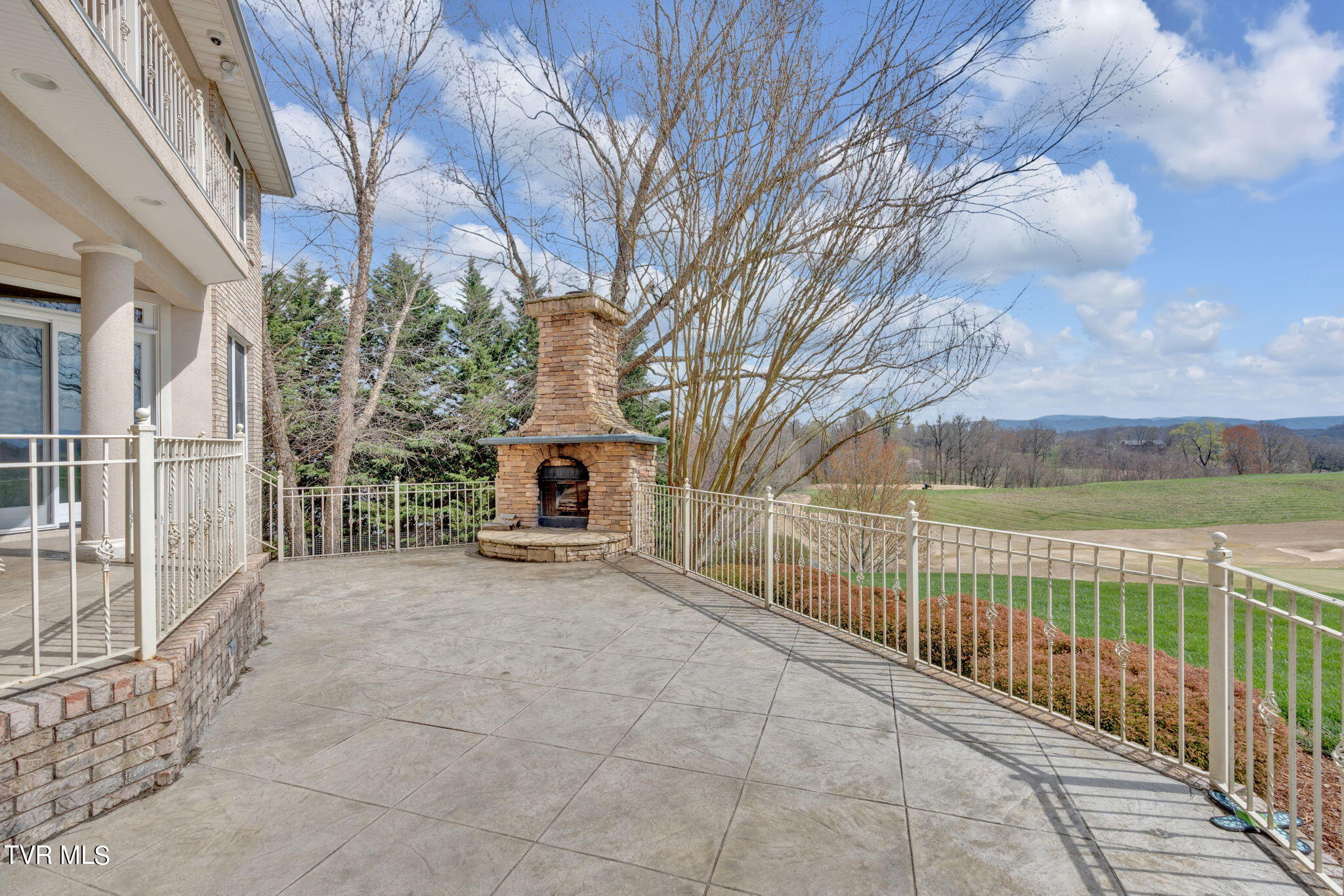 113 Chestnut Ridge Drive Jonesborough, TN 37659 - Photo 9 of 88 Patio