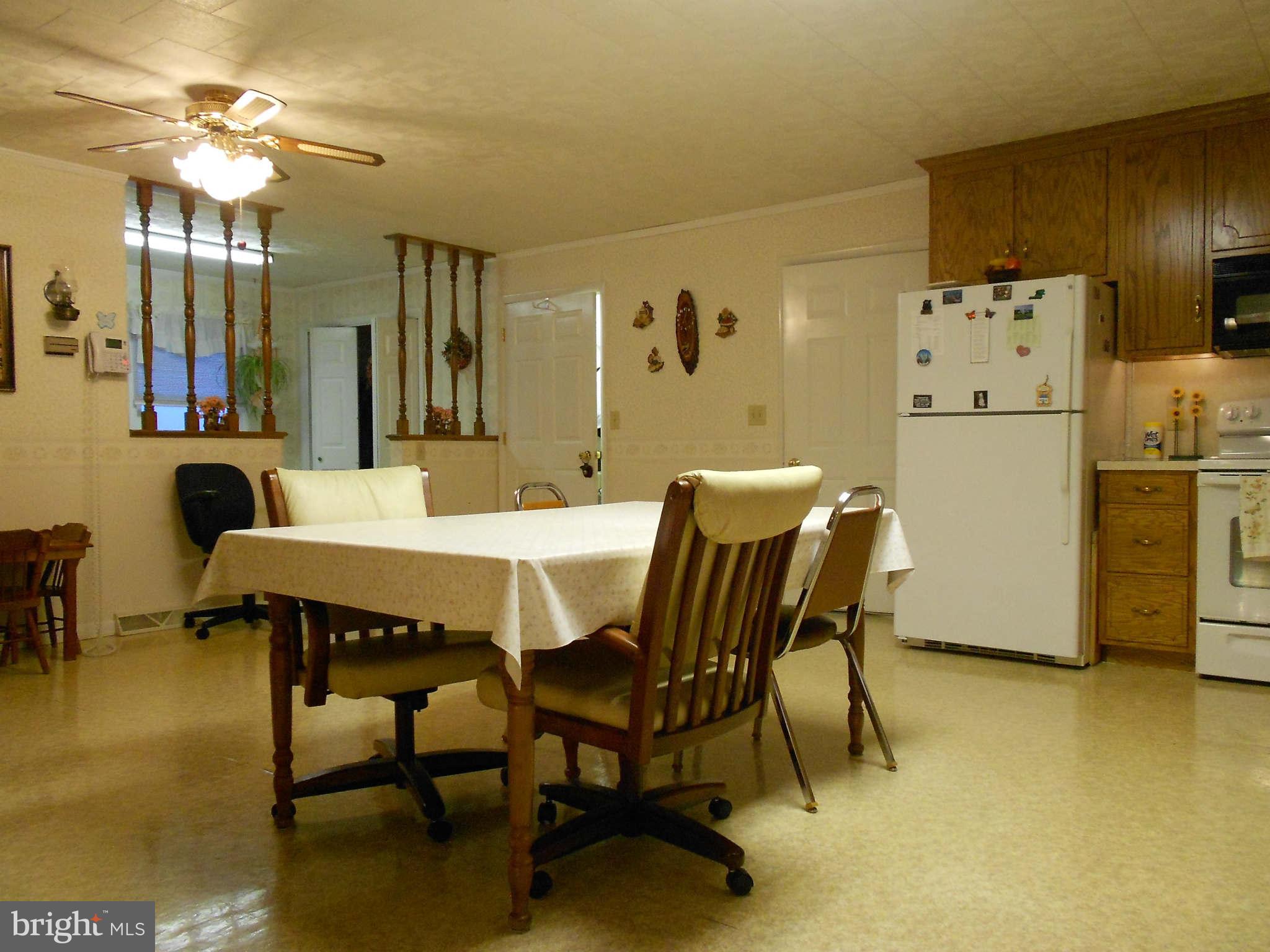 17558 Reiff Church Road Hagerstown, MD 21740 - Photo 14 of 30 Kitchen