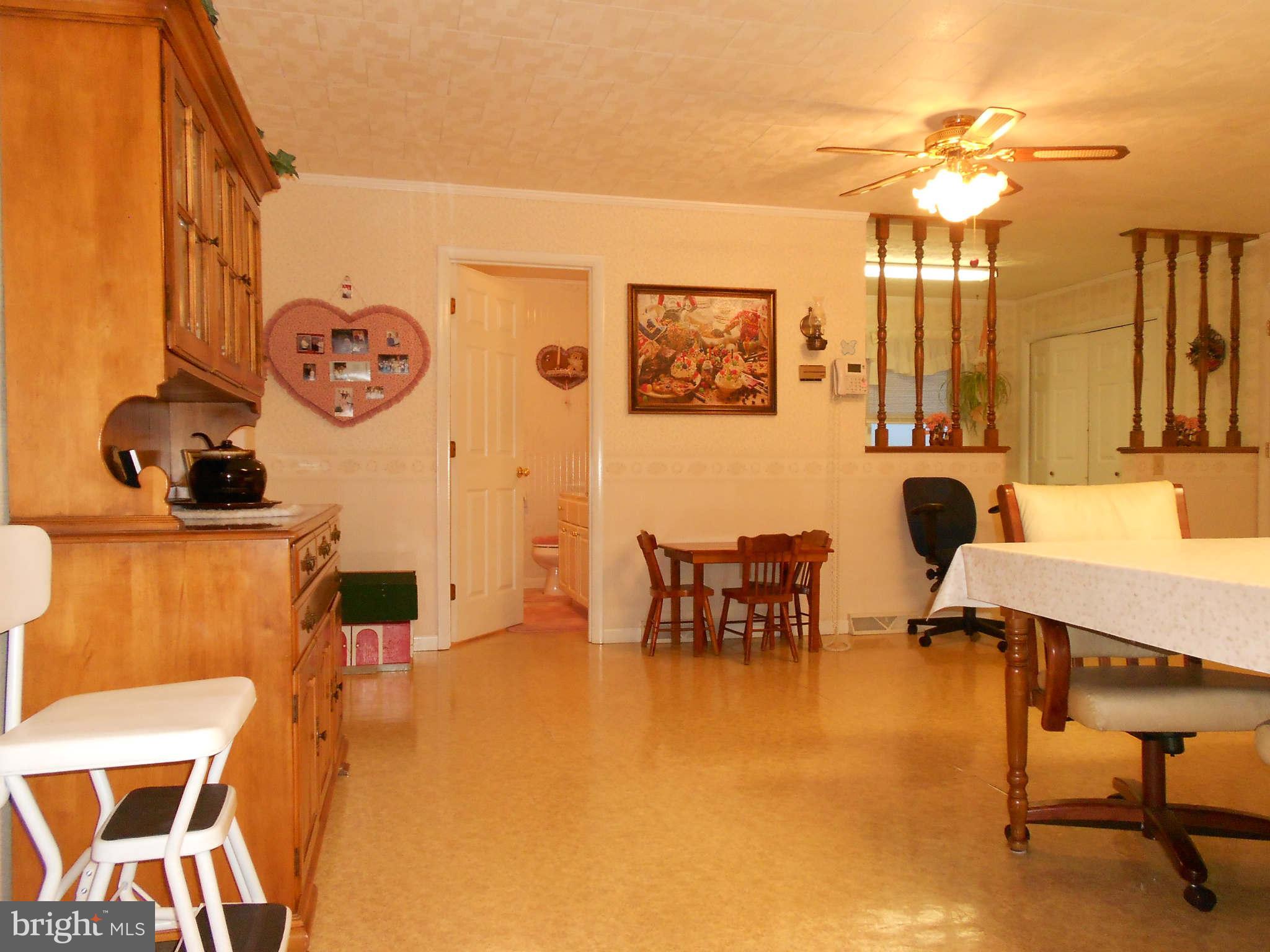 17558 Reiff Church Road Hagerstown, MD 21740 - Photo 15 of 30 Kitchen
