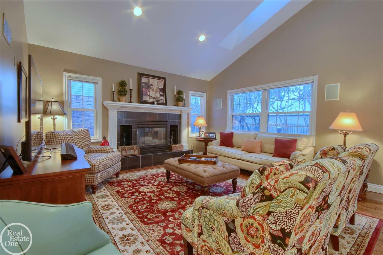 798 Pemberton Road Grosse Pointe, MI 48230 - Photo 17 of 47 Family Room