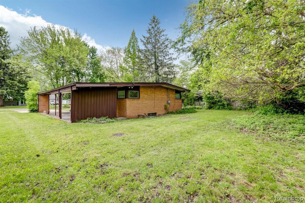 29531 Fall River Road Southfield, MI 48076 - Photo 24 of 25