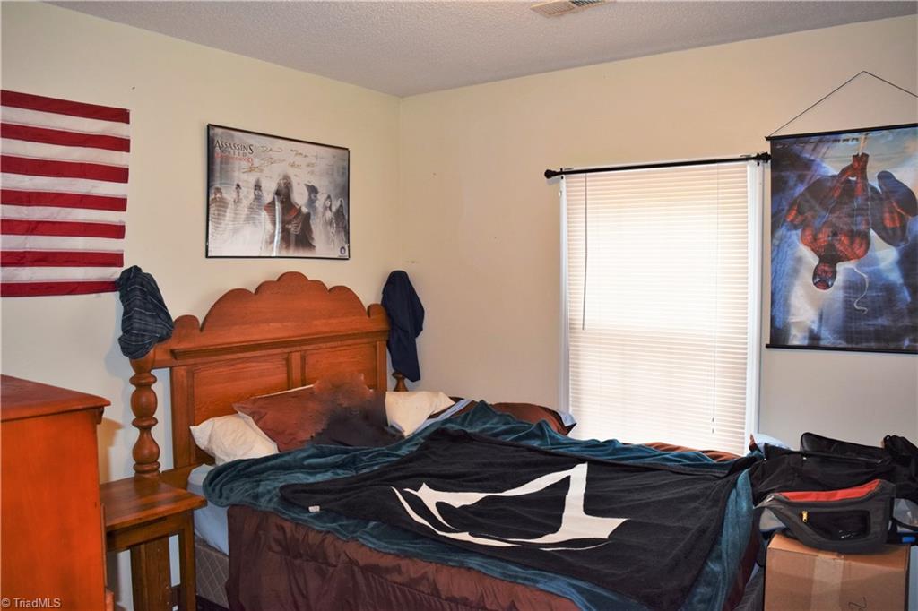 7833 Summerfield Road Summerfield, NC 27358 - Photo 17 of 30 3rd bedroom