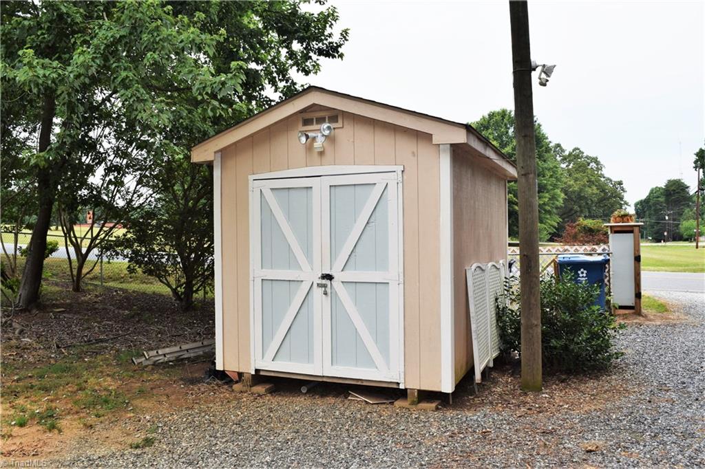 7833 Summerfield Road Summerfield, NC 27358 - Photo 28 of 30 Wired storage building