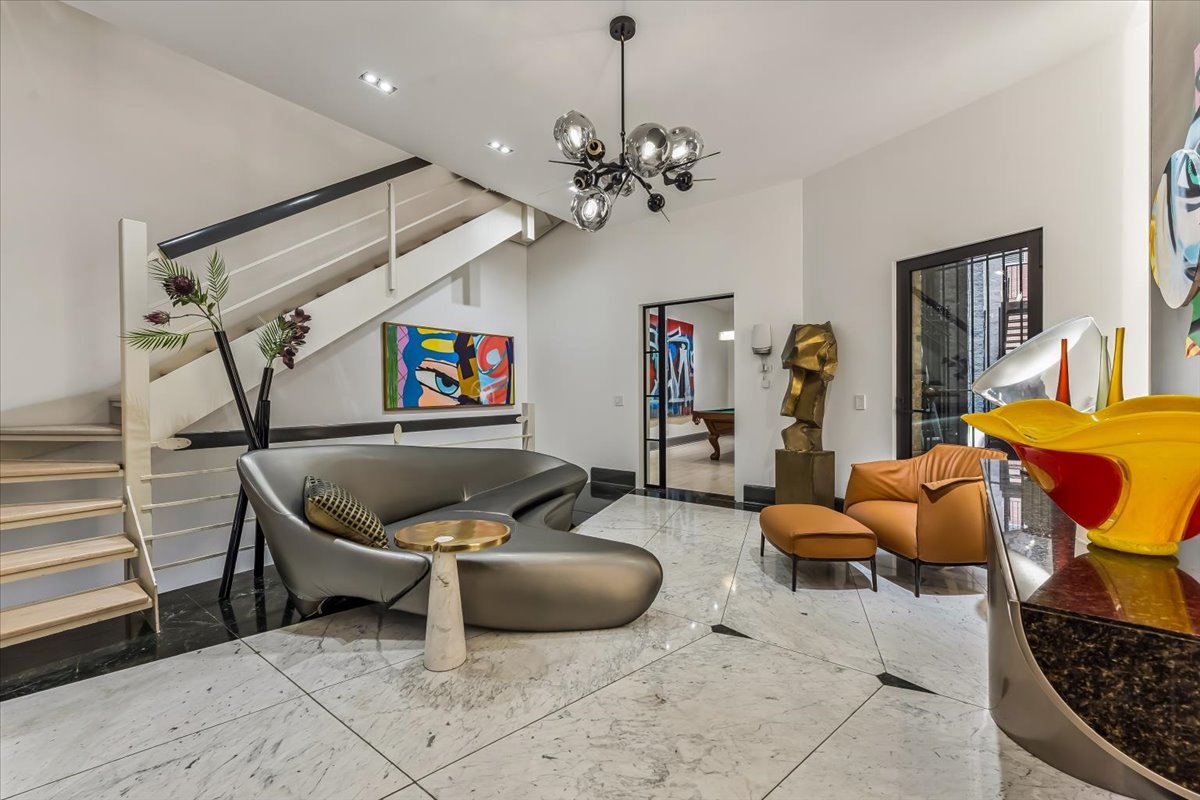 1318 North Astor Street Chicago, IL 60610 - Photo 4 of 80