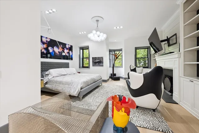 $24,000 | 1318 North Astor Street, Chicago, IL 60610