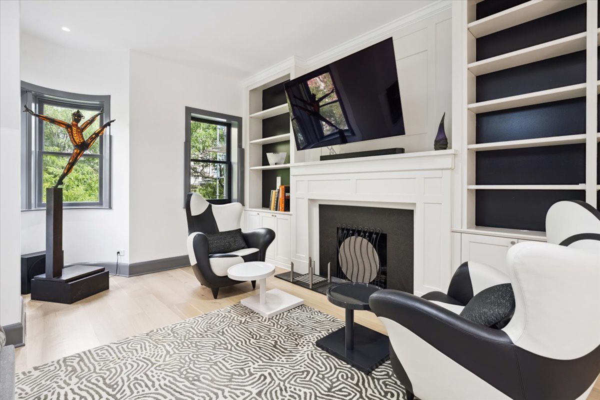 1318 North Astor Street Chicago, IL 60610 - Photo 56 of 80