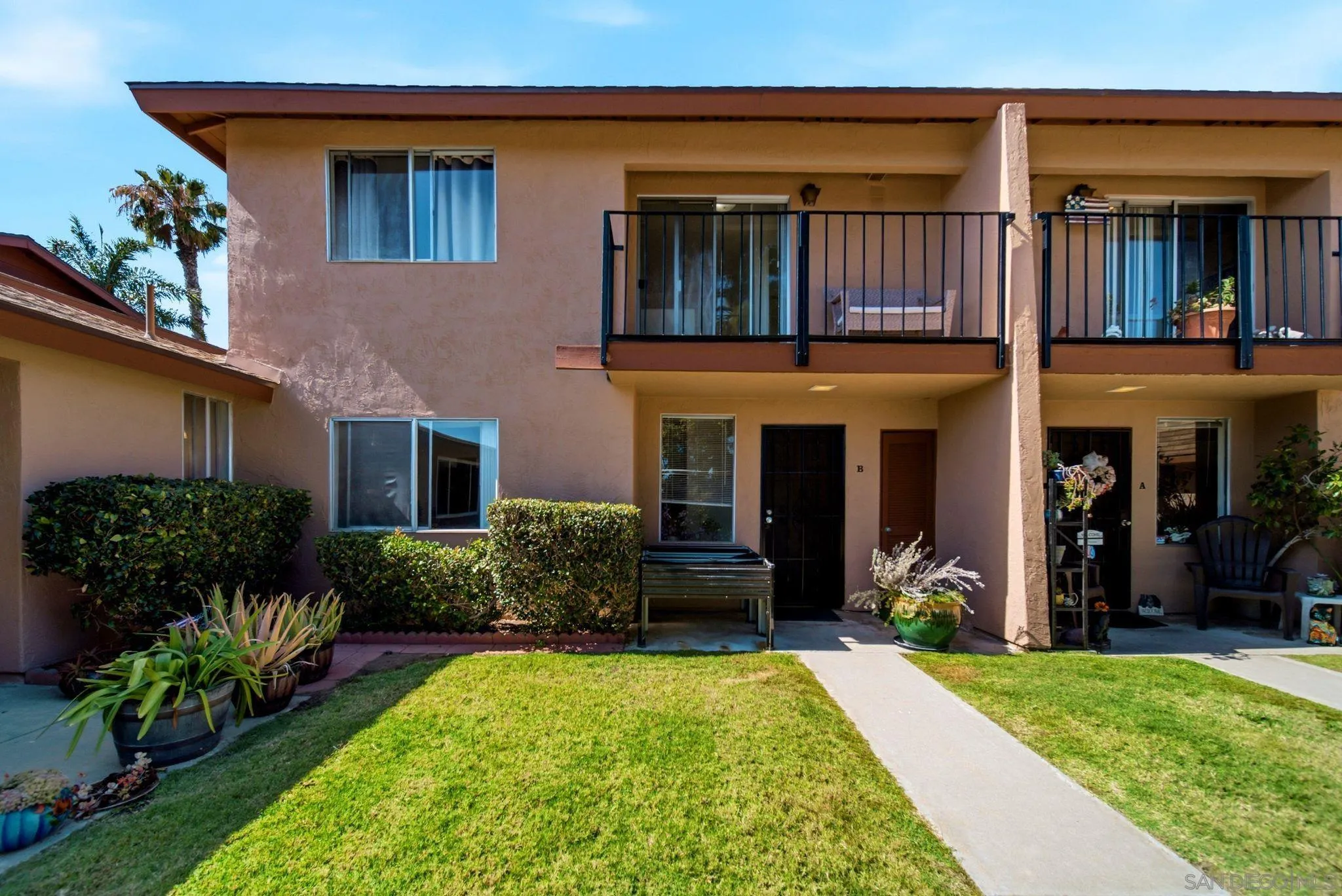 932 Regal Road Encinitas, CA 92024 - Photo 8 of 44