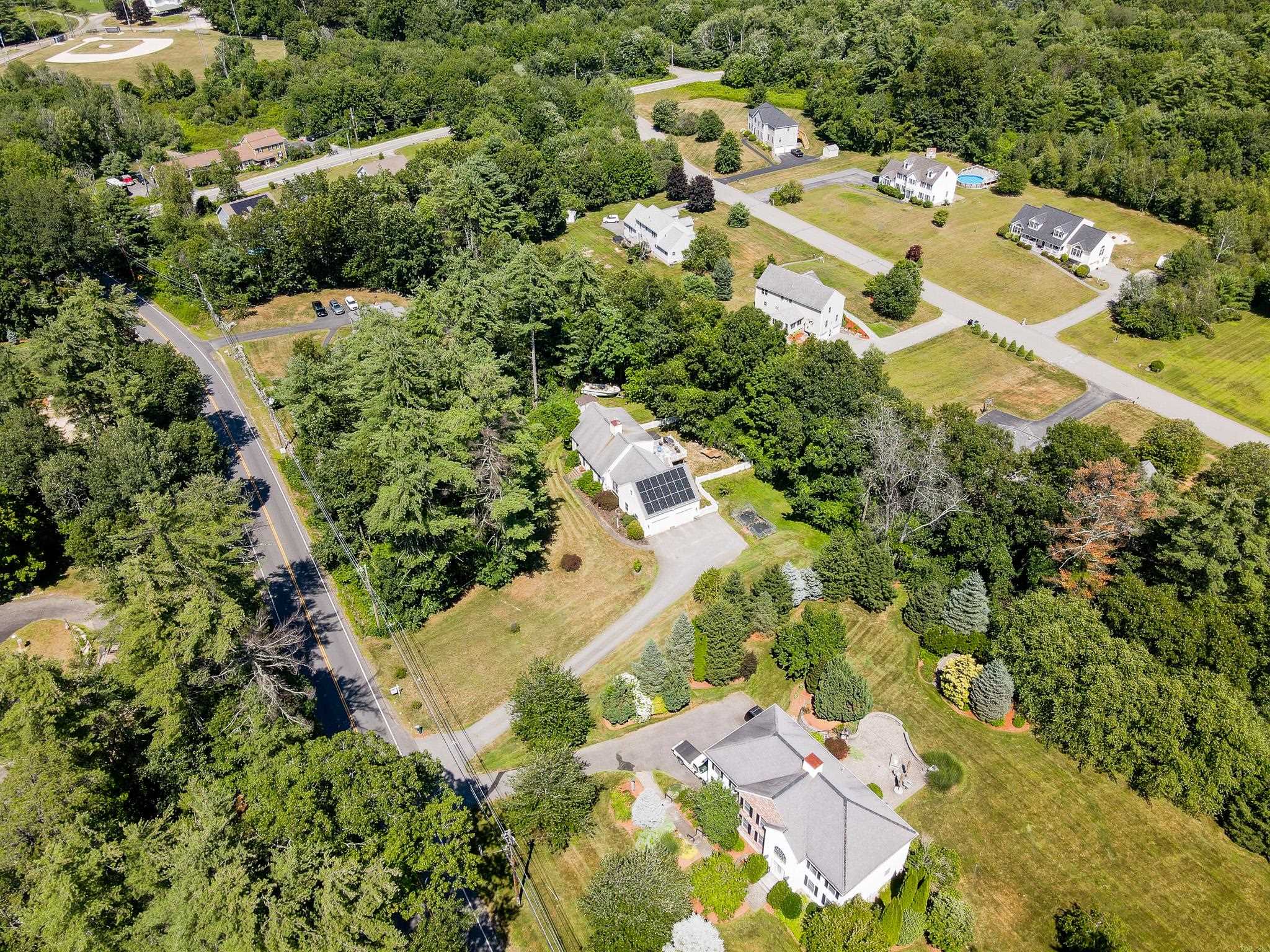 770 Mammoth Road Pelham, NH 03076 - Photo 29 of 34 Gallery Image 29