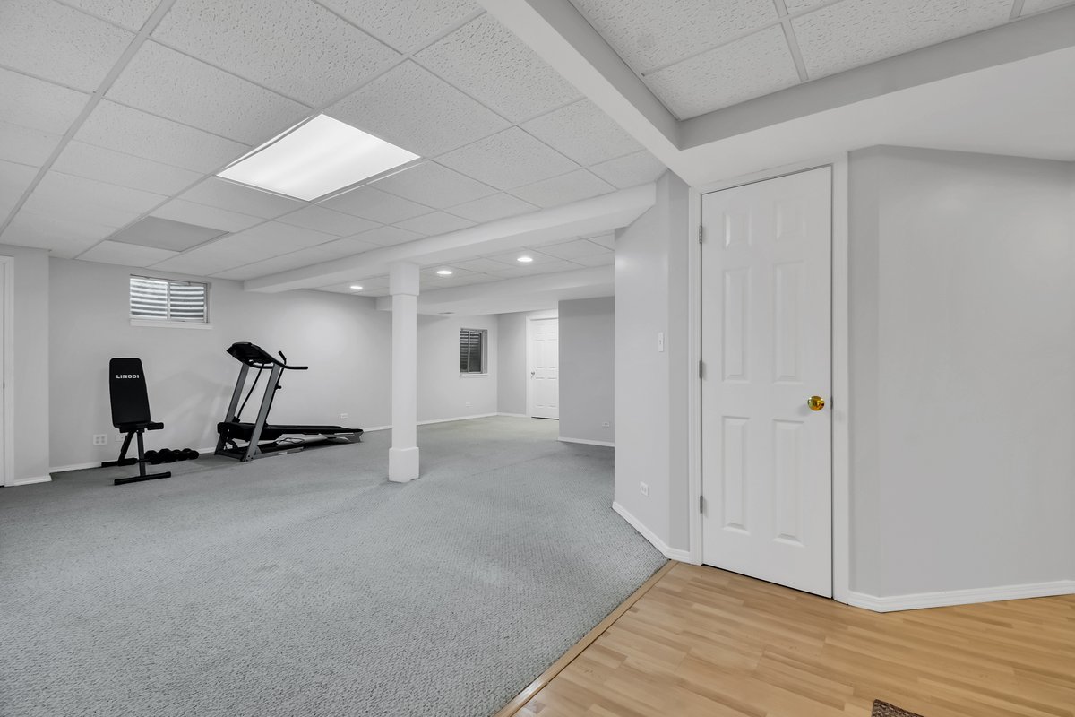3420 Parliament Lane Naperville, IL 60564 - Photo 17 of 47 a view of a room with gym equipment