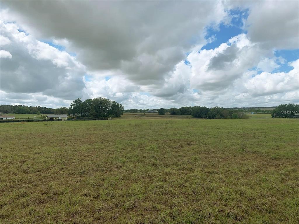 21635 Southwest 10th Street Dunnellon, FL 34431 - Photo 2 of 24 a view of a lake