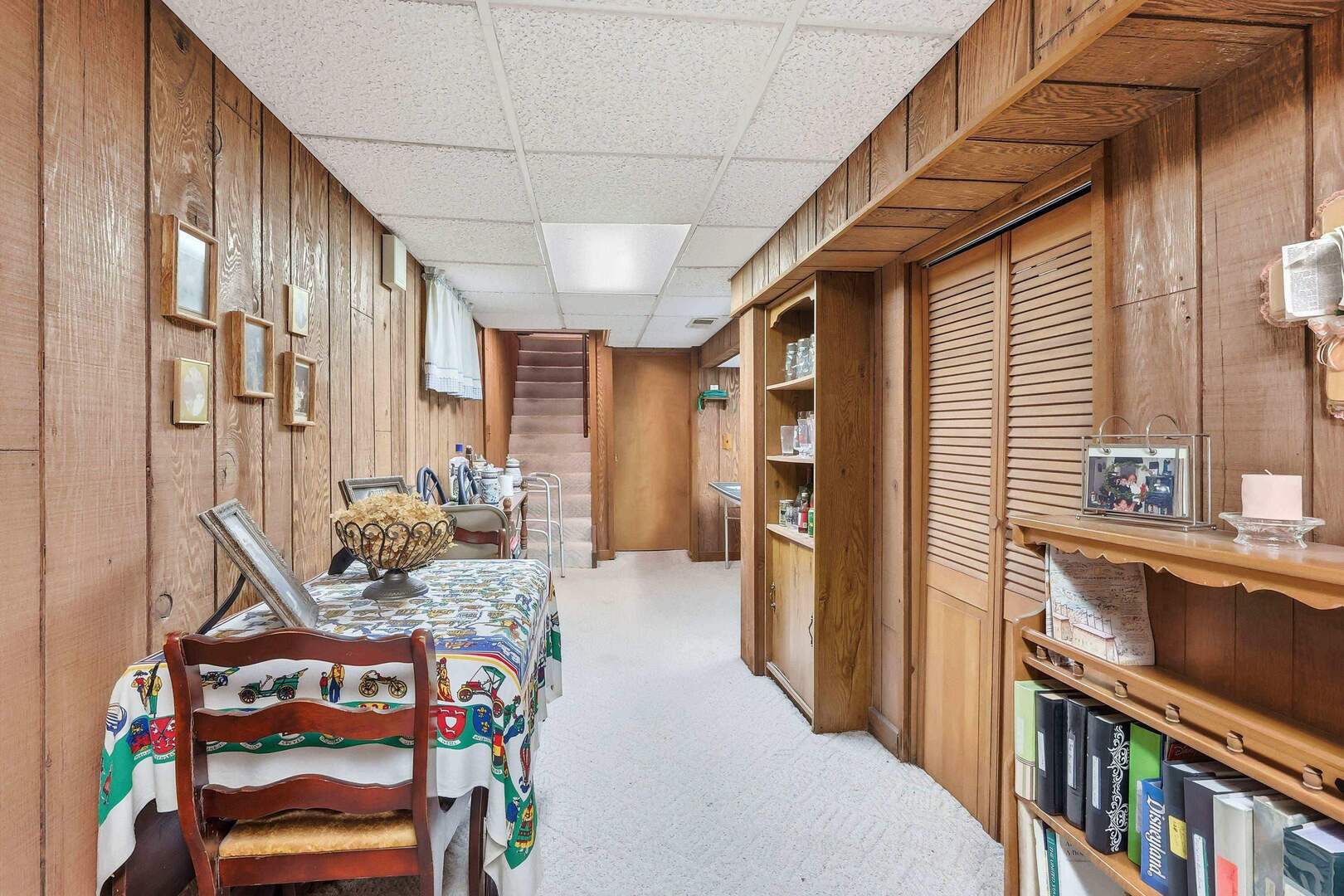 1806 41st Street Moline, IL 61265 - Photo 29 of 35 a view of an entryway with wooden floor