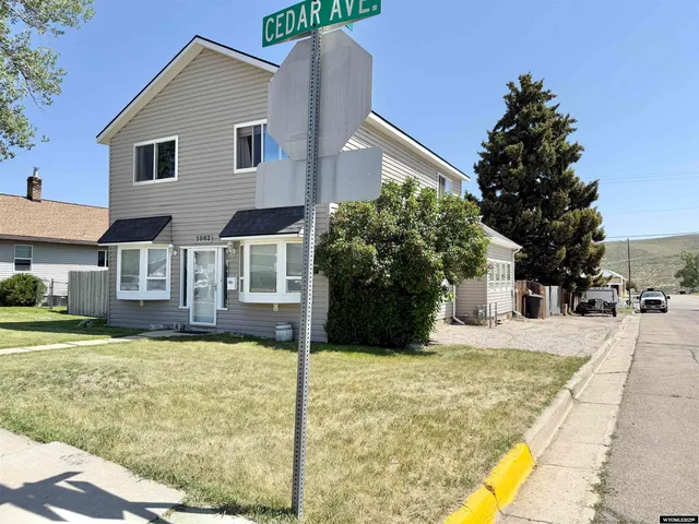 $285,000 | 1002 Cedar Avenue, Kemmerer, WY 83101