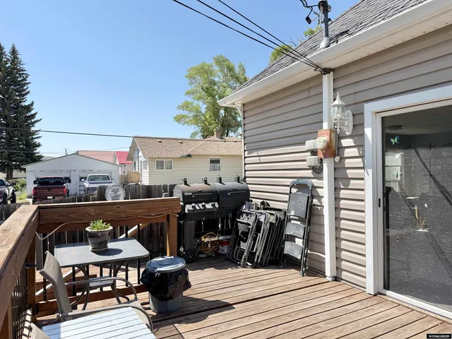 $285,000 | 1002 Cedar Avenue, Kemmerer, WY 83101