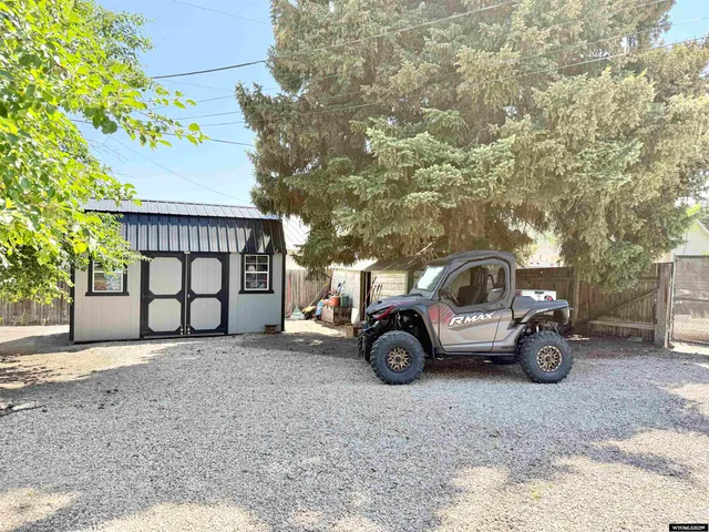 $285,000 | 1002 Cedar Avenue, Kemmerer, WY 83101