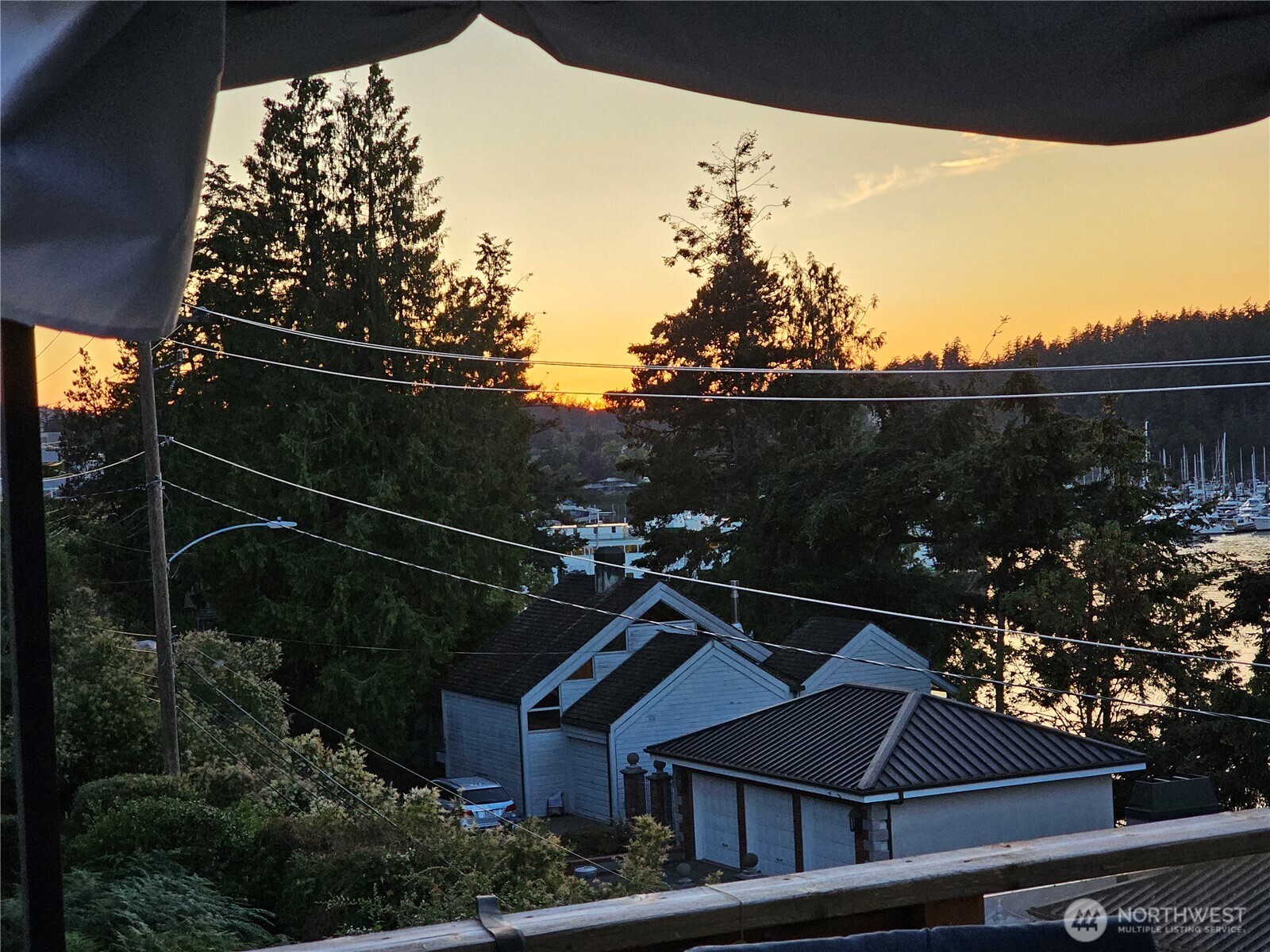 460 Harrison Street Friday Harbor, WA 98250 - Photo 13 of 31 a side view of a house