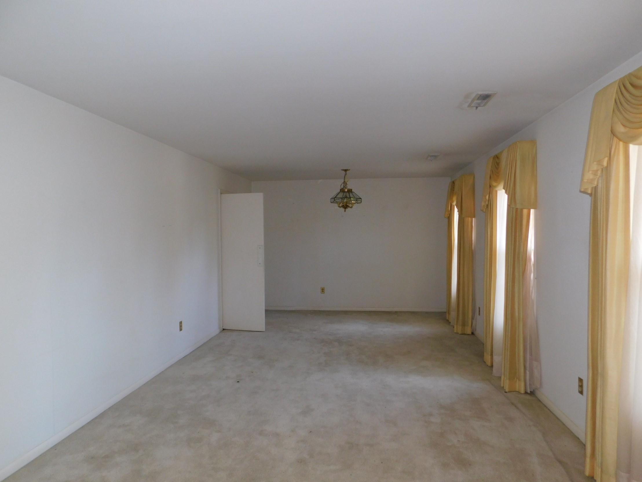 6001 Rembert Drive Hanahan, SC 29410 - Photo 5 of 19 dining