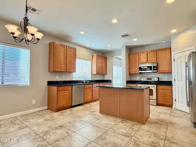 $1,995 | 16039 West Christy Drive, Surprise, AZ 85379