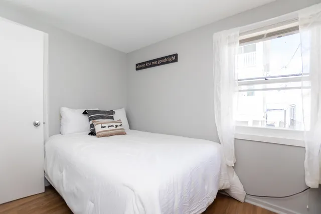 $350,000 | 401 A Ocean Boulevard, Unit 1, Hampton, NH 03842