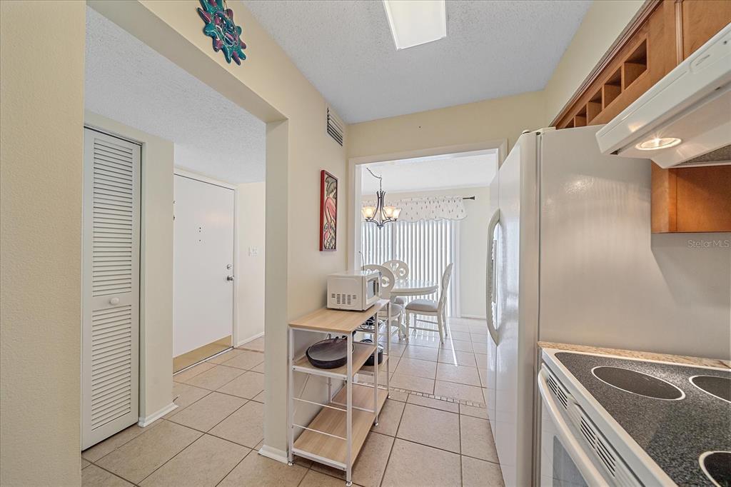 6650 Draw Lane, Unit 128 Sarasota, FL 34238 - Photo 4 of 32