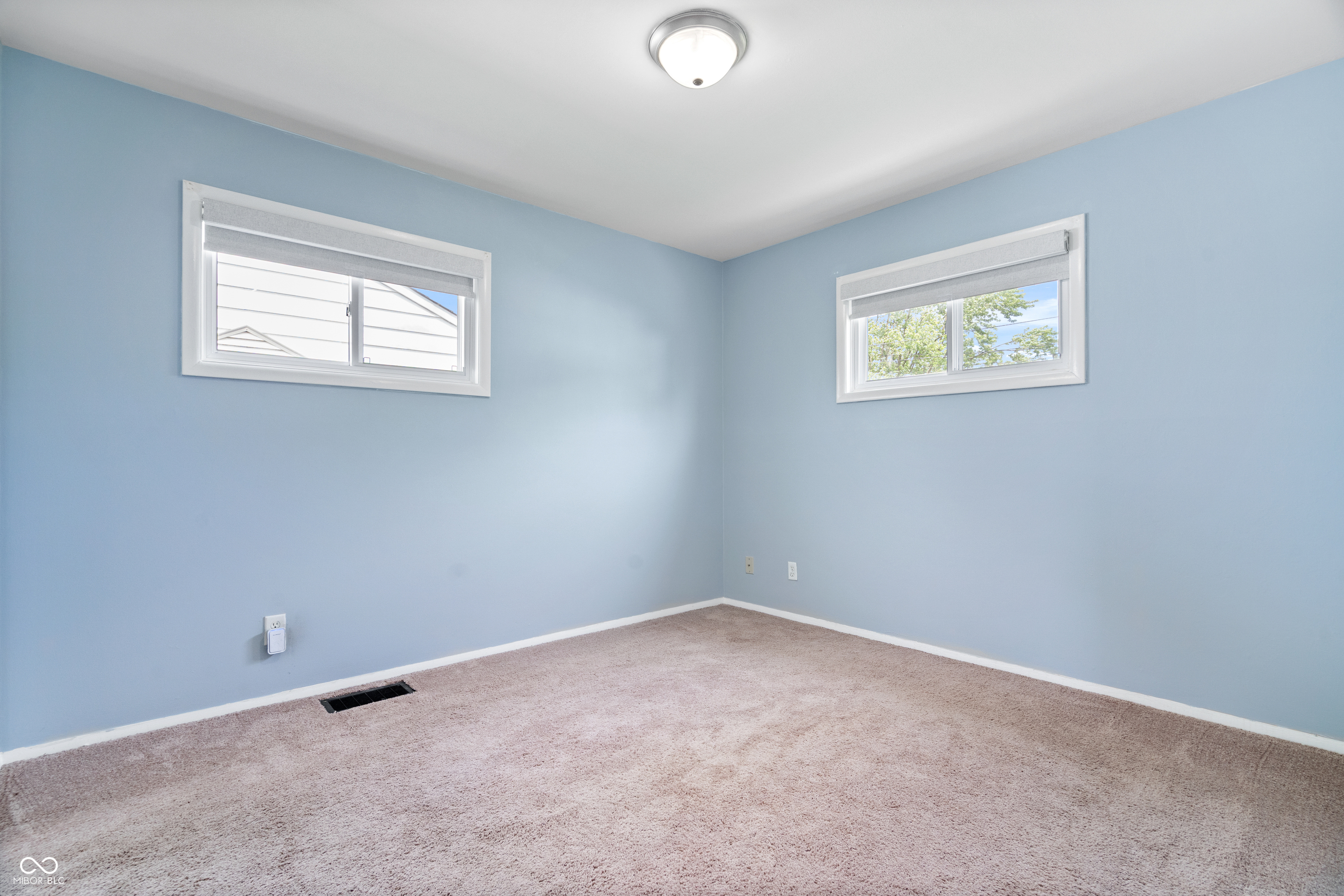 5310 East 16th Street Indianapolis, IN 46218 - Photo 14 of 25
