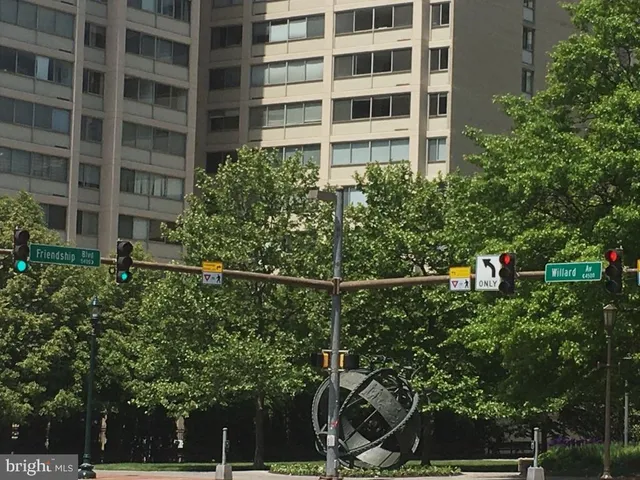 $300,000 | 4515 Willard Avenue, Unit 916S, Chevy Chase, MD 20815