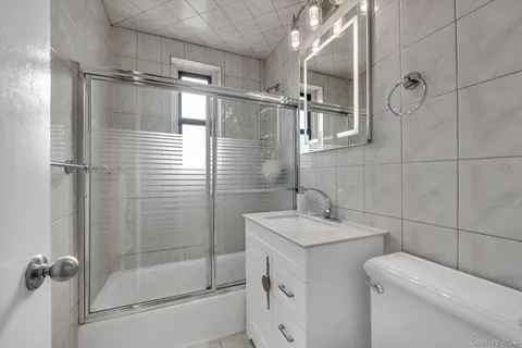 $799,000 | 100-25 Queens Boulevard, Unit 6E | Rego Park