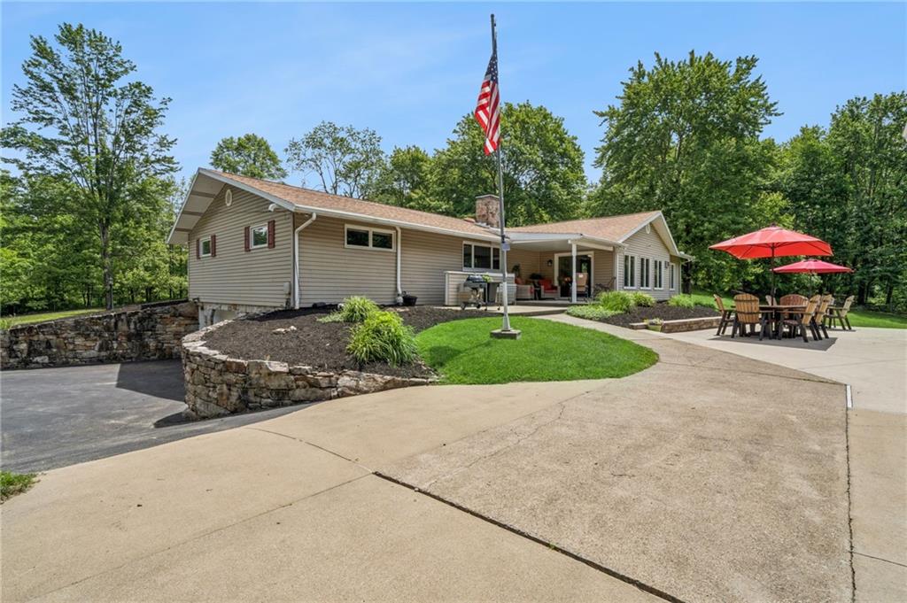 140 Quarry Road Latrobe, PA 15650 - Photo 3 of 42