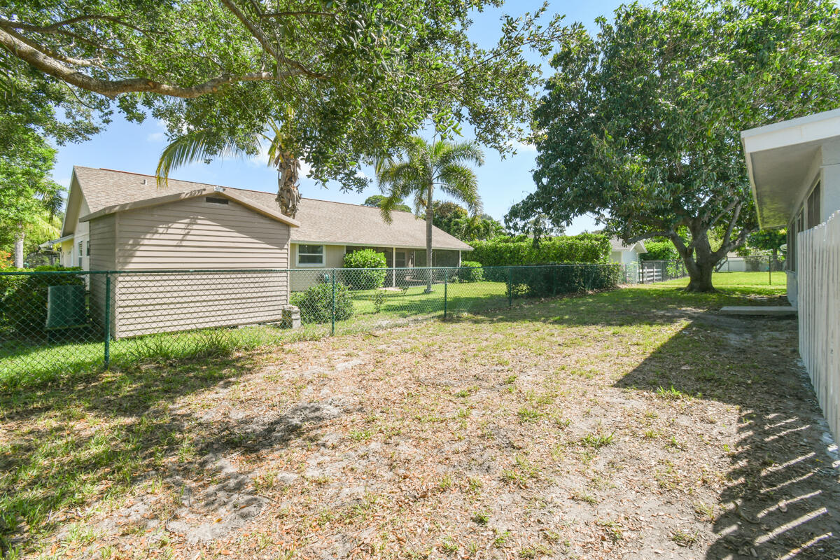 4873 Southeast Pilot Way Stuart, FL 34997 - Photo 35 of 39 DSC_1952