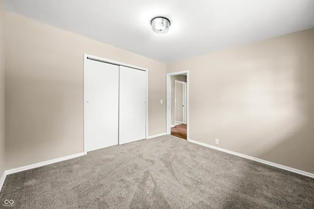 $255,000 | 2230 Sims Drive, Columbus, IN 47203