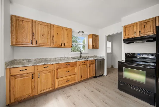 $289,999 | 8209 East Knox Avenue, Spokane Valley, WA 99212