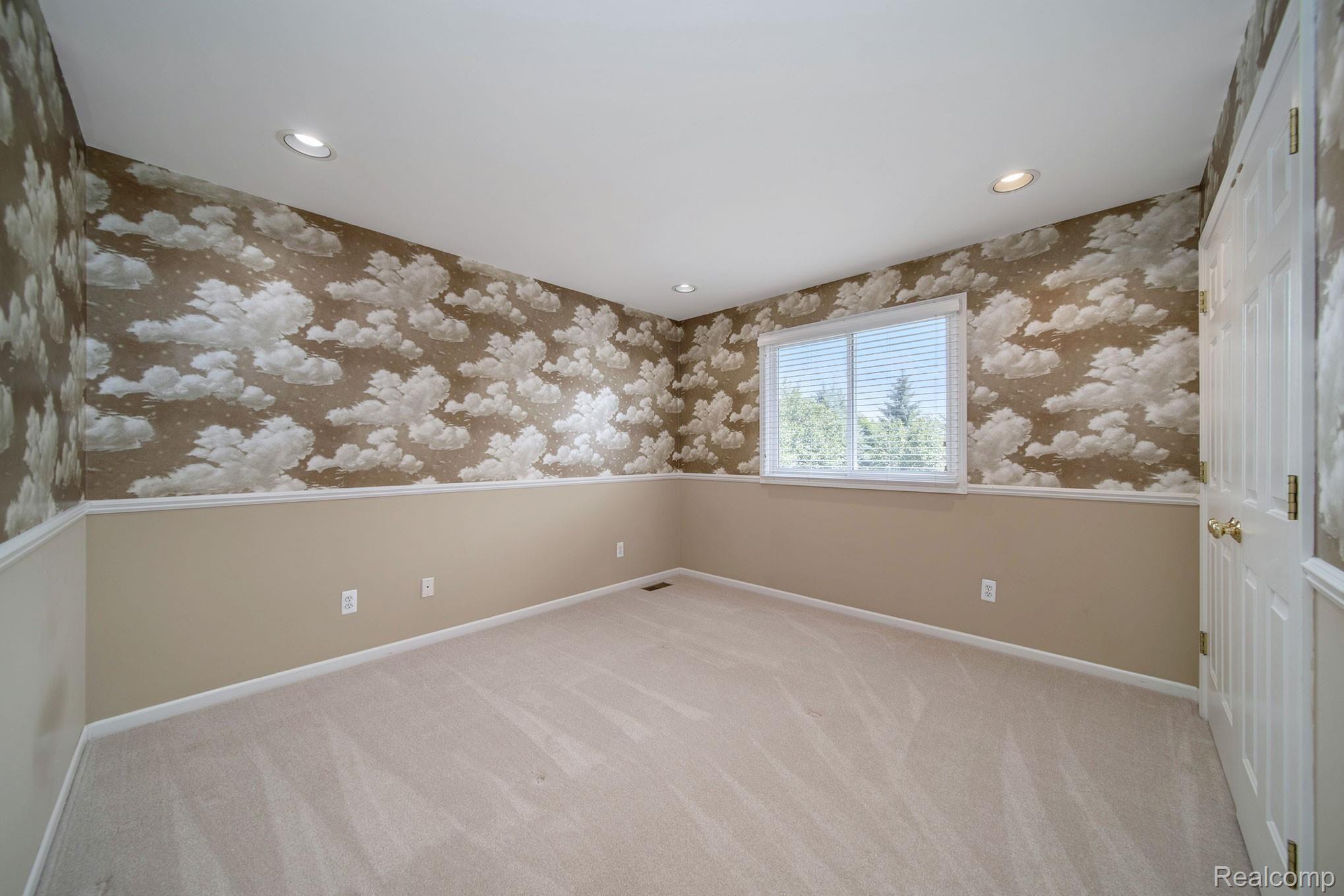 79 Oakbridge Drive Rochester, MI 48306 - Photo 22 of 46 79-Oakbridge_50.jpg