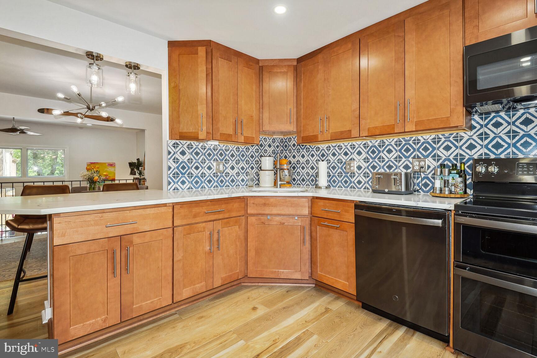 2353 Horseferry Court Reston, VA 20191 - Photo 8 of 28 Gallery Image 8