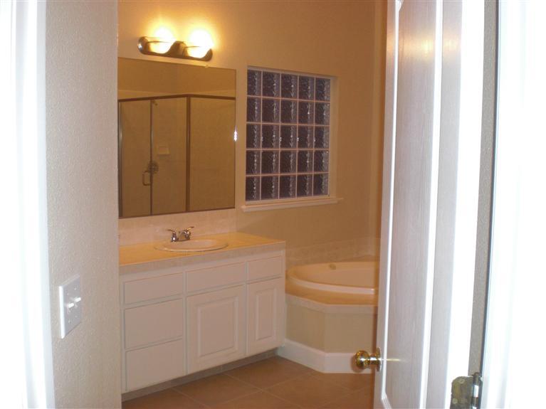 5236 West Decatur Avenue Fresno, CA 93722 - Photo 22 of 39 Gallery Image 22