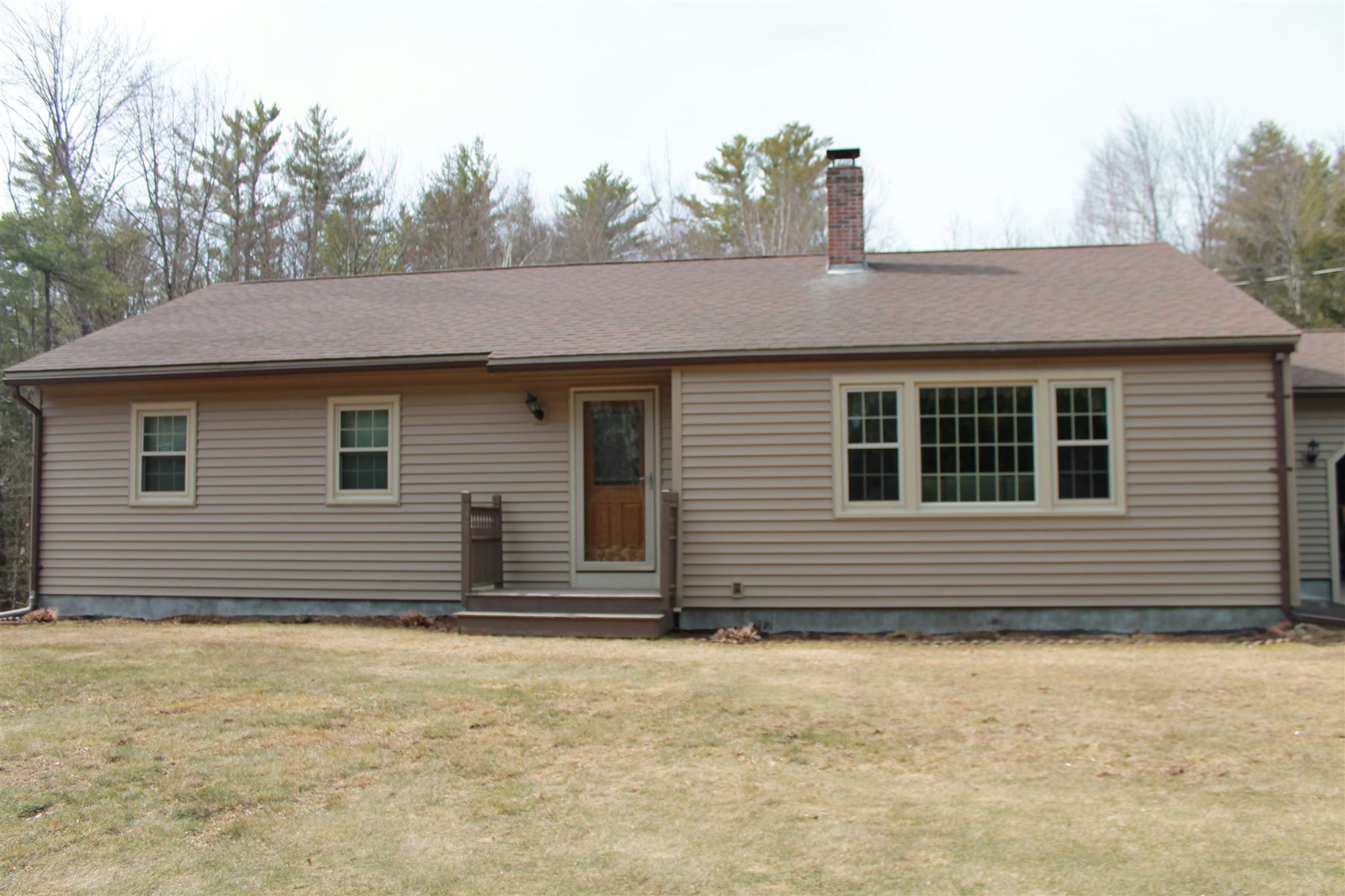 341 New Orchard Road Epsom, NH 03234 - Photo 2 of 32