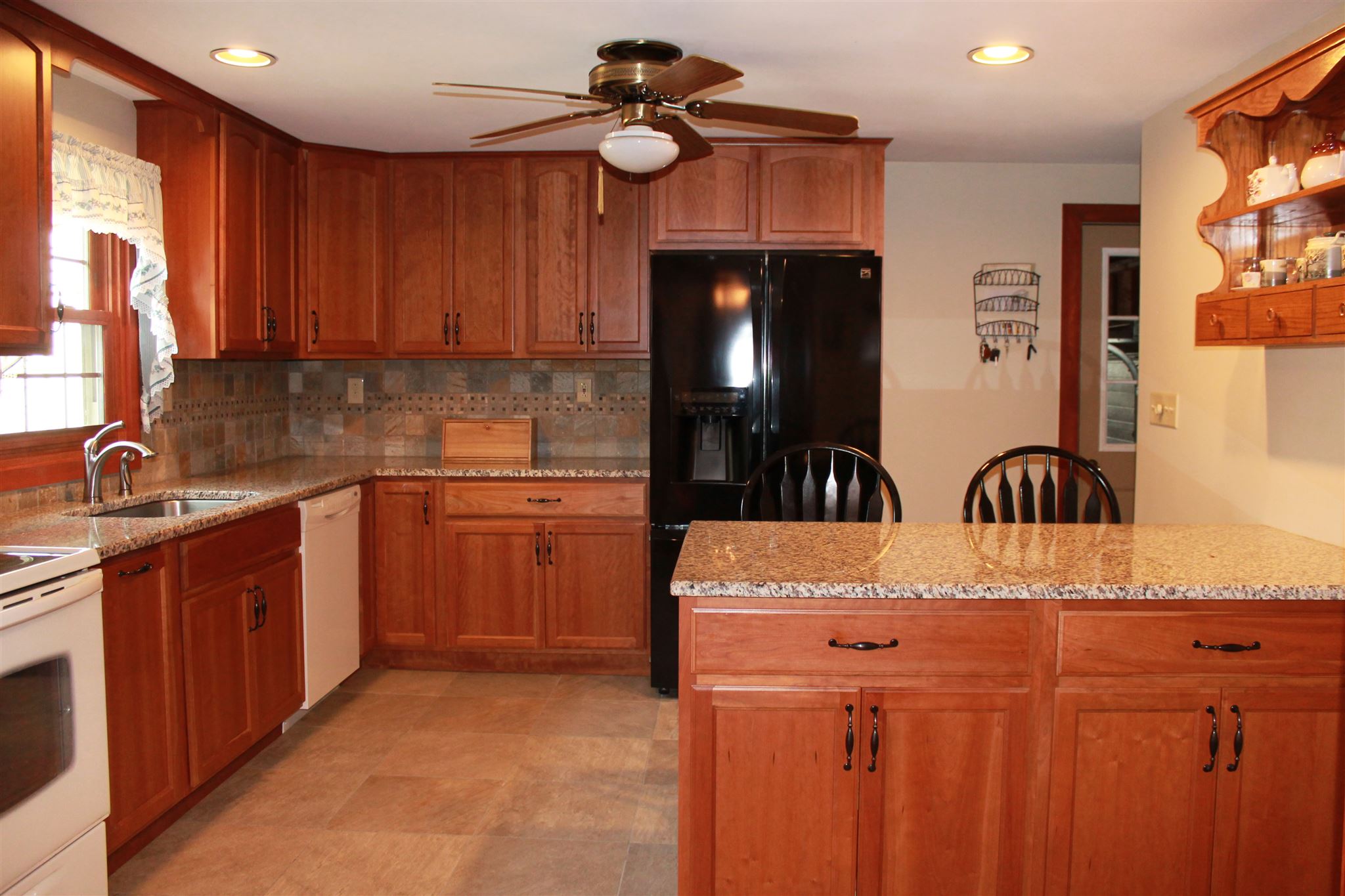 341 New Orchard Road Epsom, NH 03234 - Photo 6 of 32