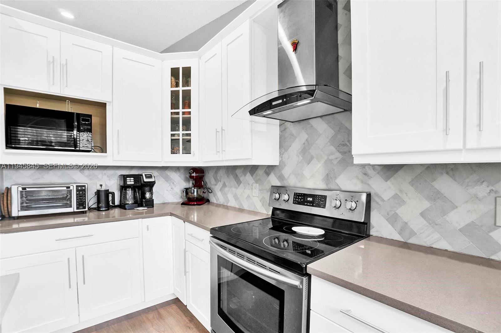 18071 Clear Brook Circle Boca Raton, FL 33498 - Photo 7 of 51