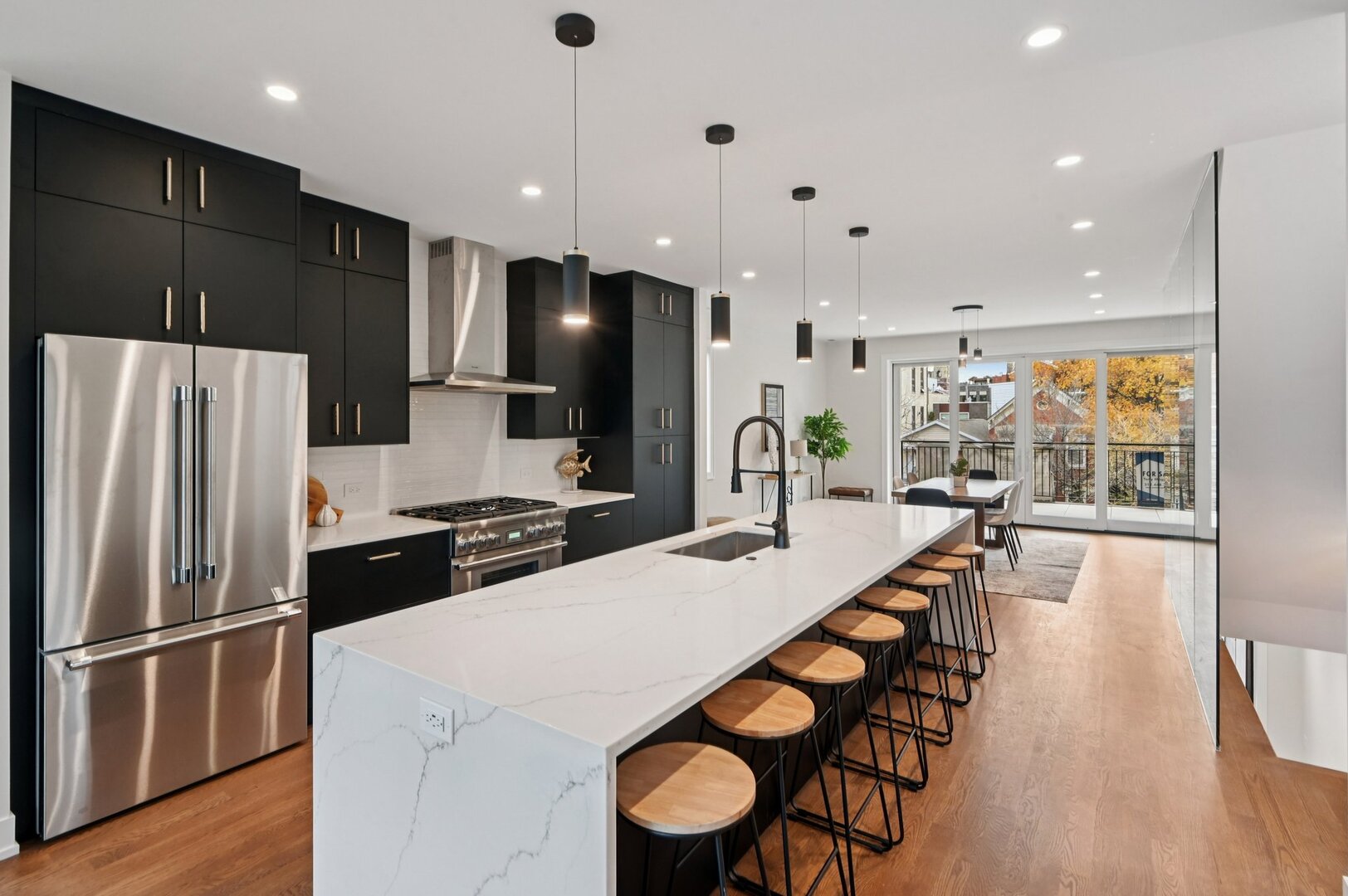 1536 West Chestnut Street, Unit B Chicago, IL 60642 - Photo 18 of 50