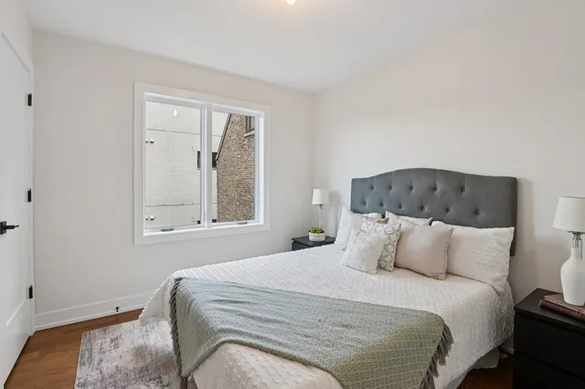 $1,199,000 | 1536 West Chestnut Street, Unit B, Chicago, IL 60642