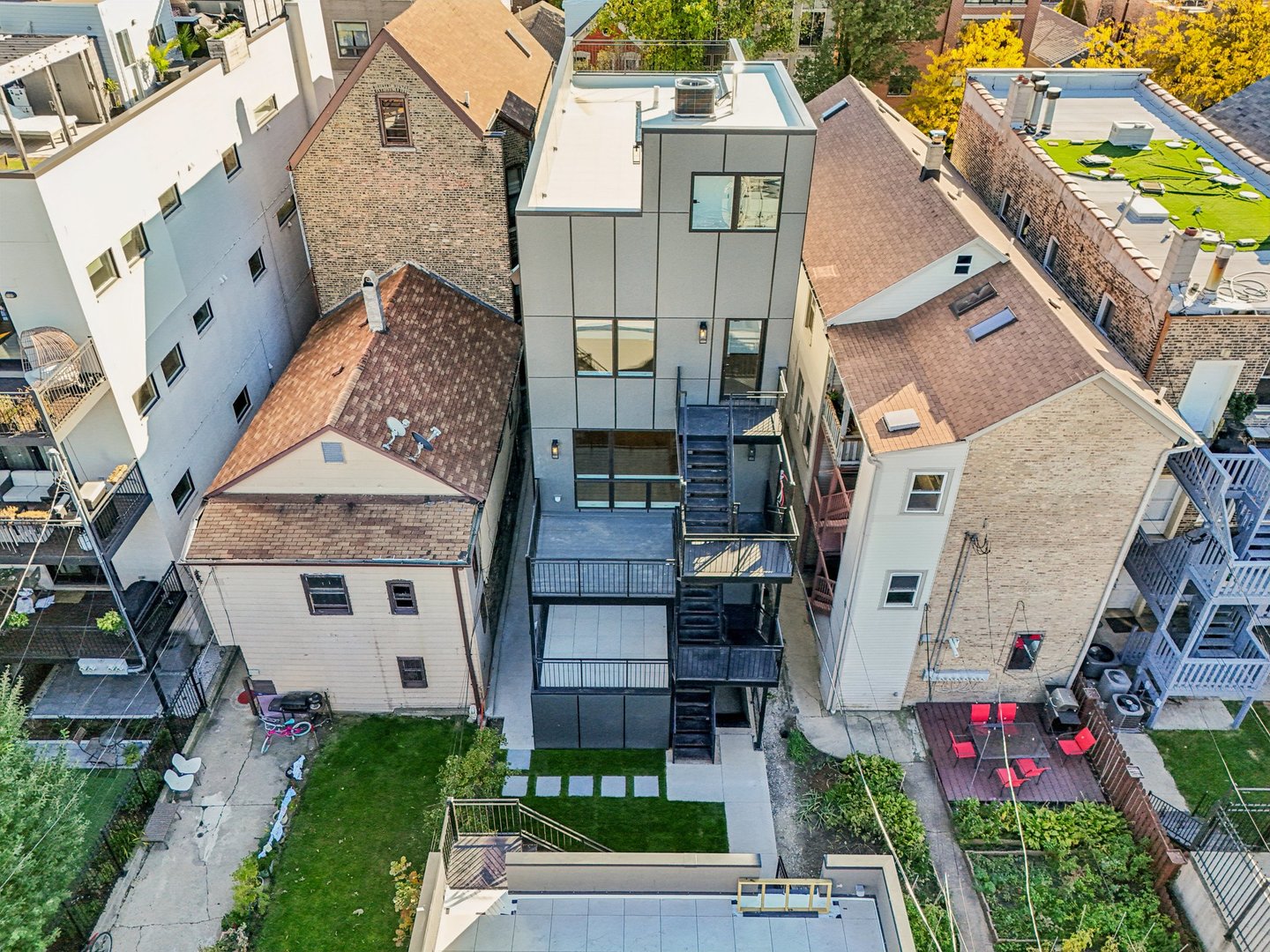 1536 West Chestnut Street, Unit B Chicago, IL 60642 - Photo 37 of 50