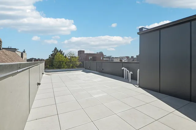 $1,199,000 | 1536 West Chestnut Street, Unit B, Chicago, IL 60642