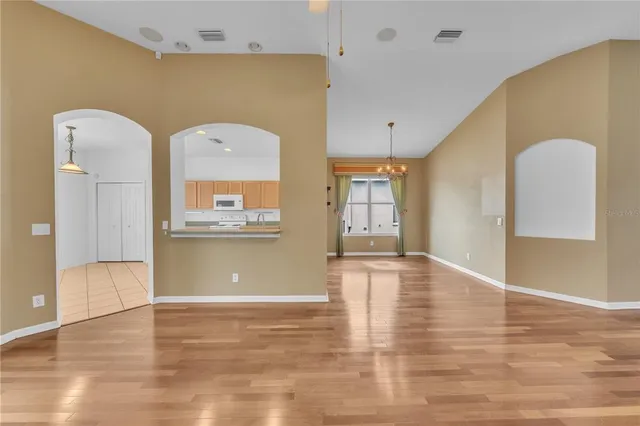 $405,000 | 8304 Moccasin Trail Drive, Riverview, FL 33578