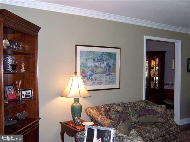534 Spring House Road Camp Hill, PA 17011 - Photo 3 of 22 Gallery Image 3