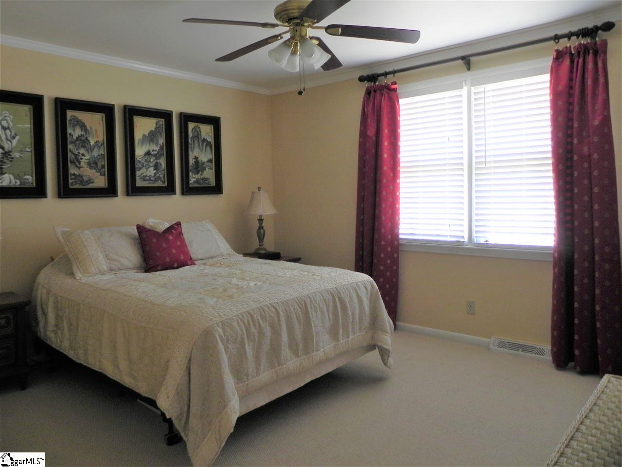 208 Brooks Road Mauldin, SC 29662 - Photo 14 of 29