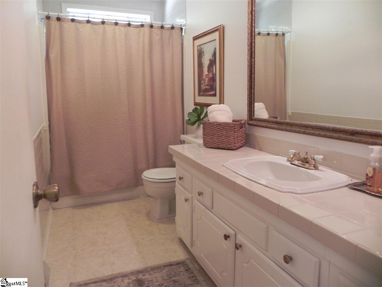 208 Brooks Road Mauldin, SC 29662 - Photo 16 of 29